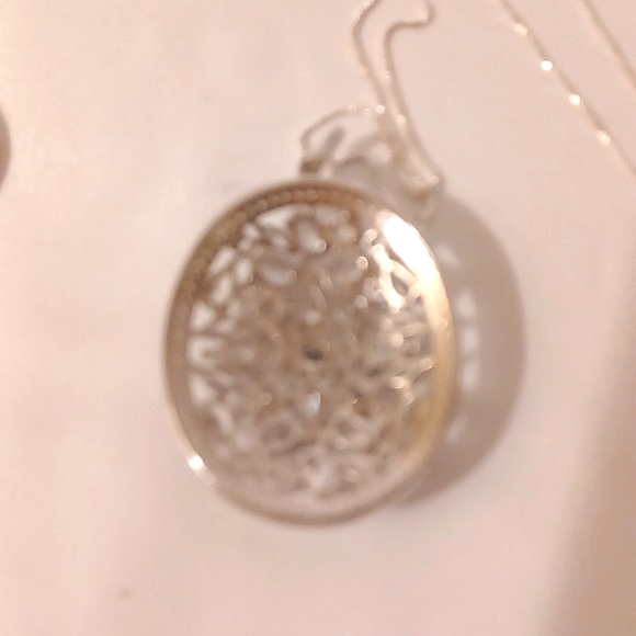 - Large Bella Luce, diamond simulant, 925 silver pendant and chain! - Picture 2 of 6